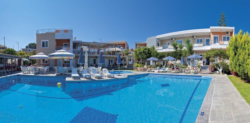 Hotel Koukouras Stalós Exterior foto
